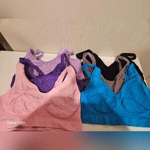 NWOT 6pc Assorted Solid Color Sport Bras. Size 3XL. No Underwire Or Snaps
